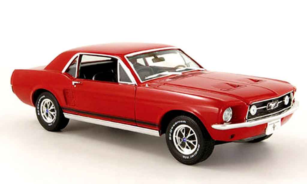 Ford Mustang 1967 1/18 Greenlight coupe red diecast model cars