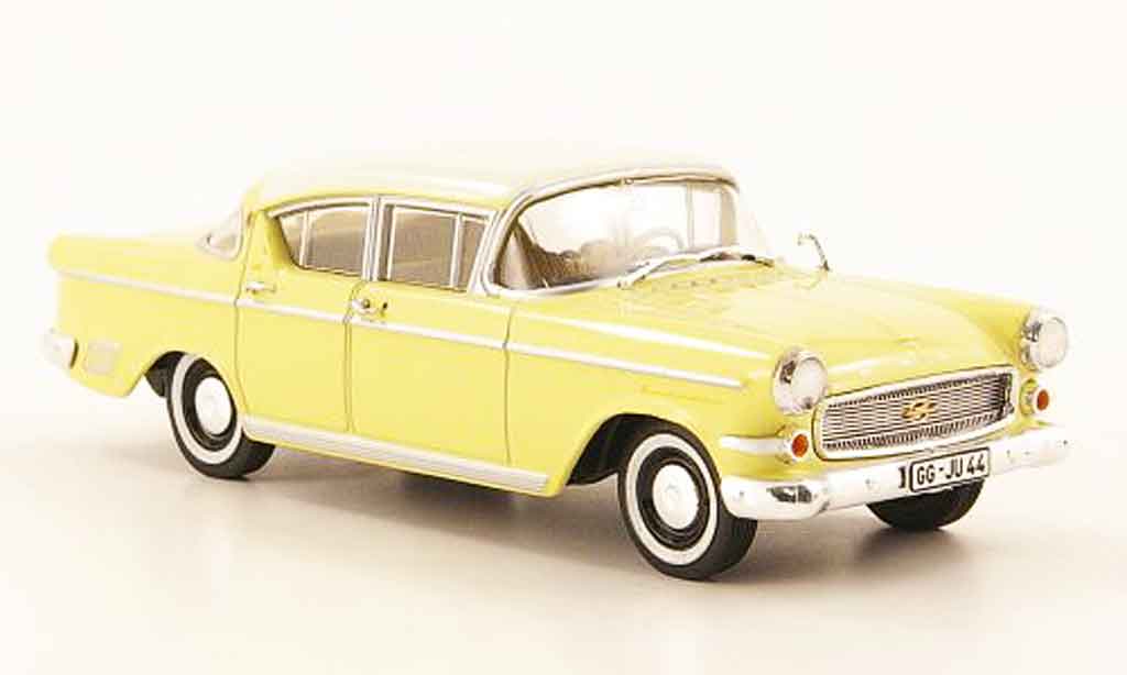 Opel Kapitan 1/43 Starline p 2.5 jaune blanche 1958 miniature