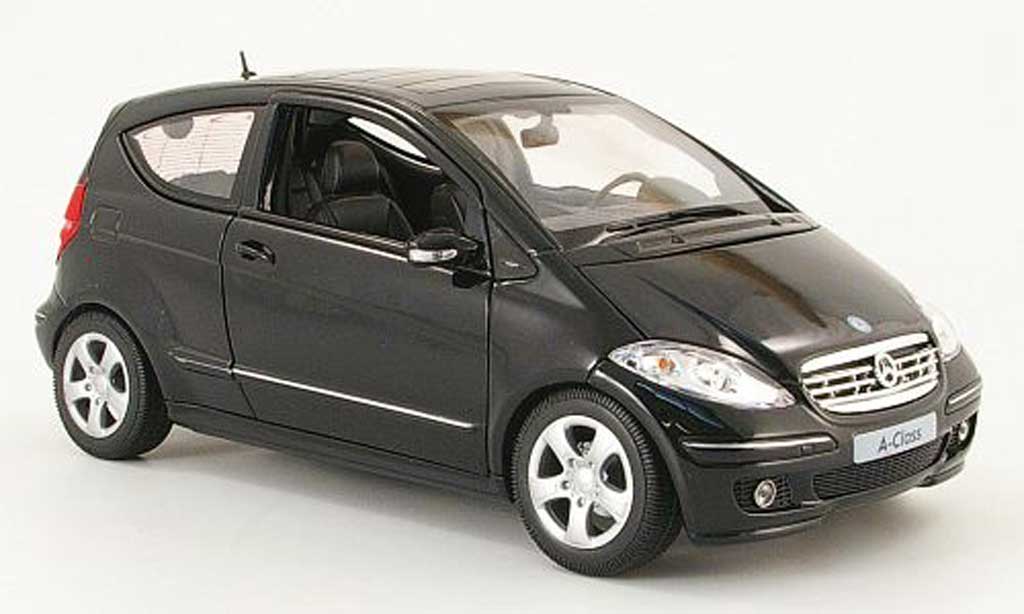 Mercedes Classe A 1/18 Welly 200 black 3 portes diecast model cars