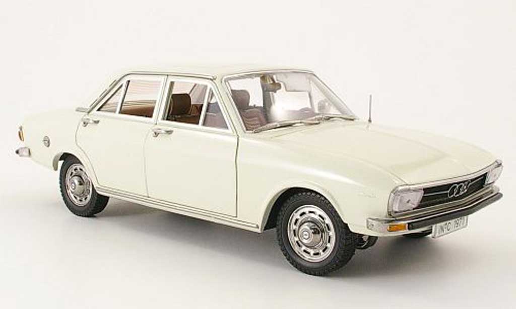 Audi 100 1/18 Signature (c1) creme blanche 1971 miniature