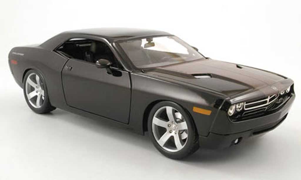 Dodge Challenger 2006 1/18 Maisto 2006 concept black diecast model cars