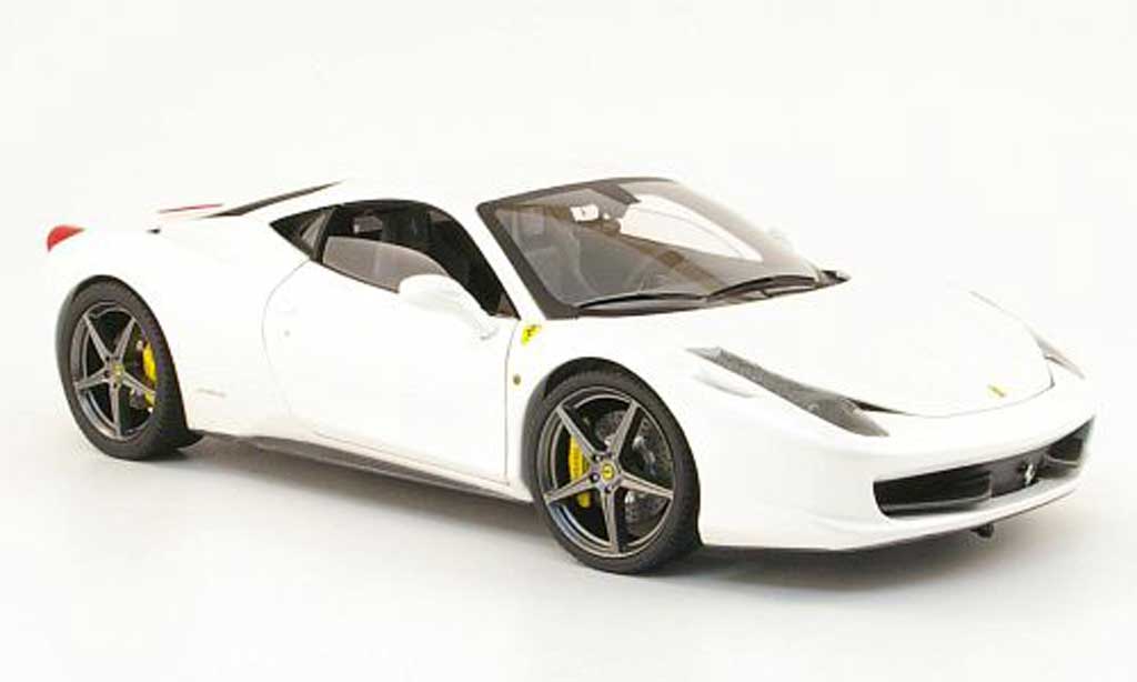 Ferrari 458 Italia 1/18 Hot Wheels Elite Italia white owned by f.alonso diecast model cars