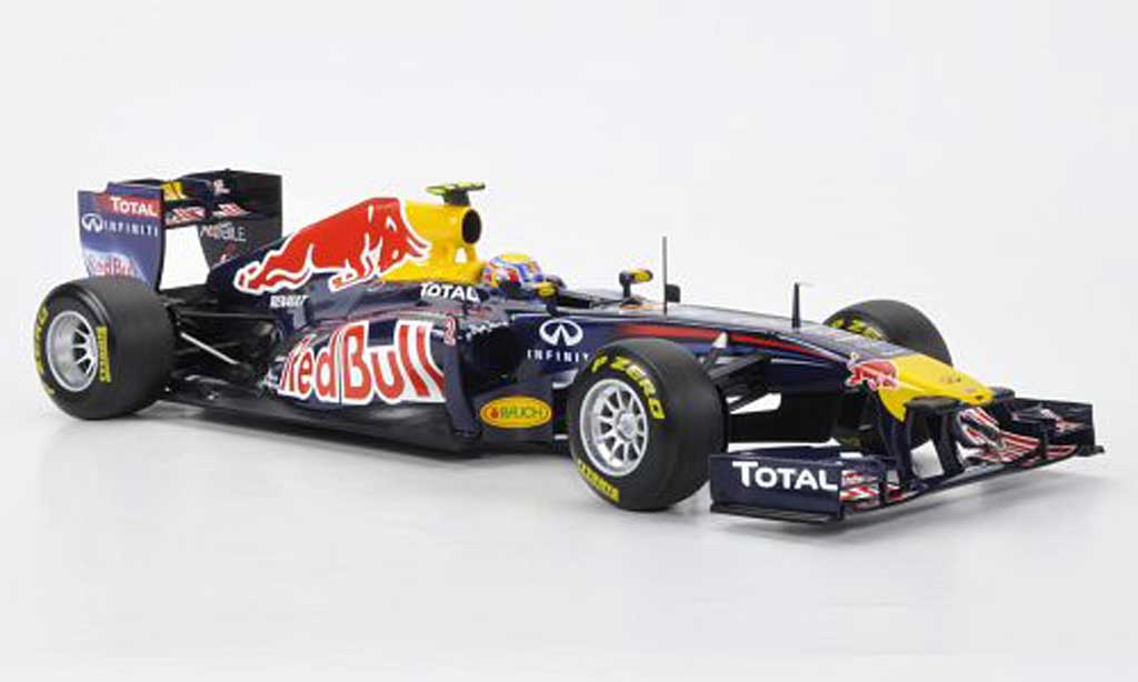 Renault F1 1/18 Minichamps Red Bull RB7 No.2 M.Webber F 1 Saison 2011