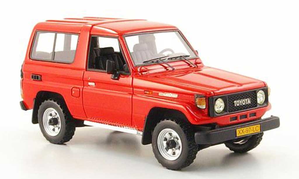 Toyota Land Cruiser 1/43 Neo LJ 70 rouge 1986 miniature