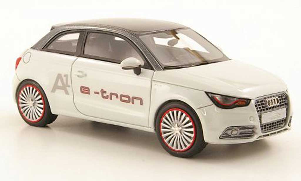 Audi A1 1/43 Look Smart e-tron blanche/grise 2011 miniature