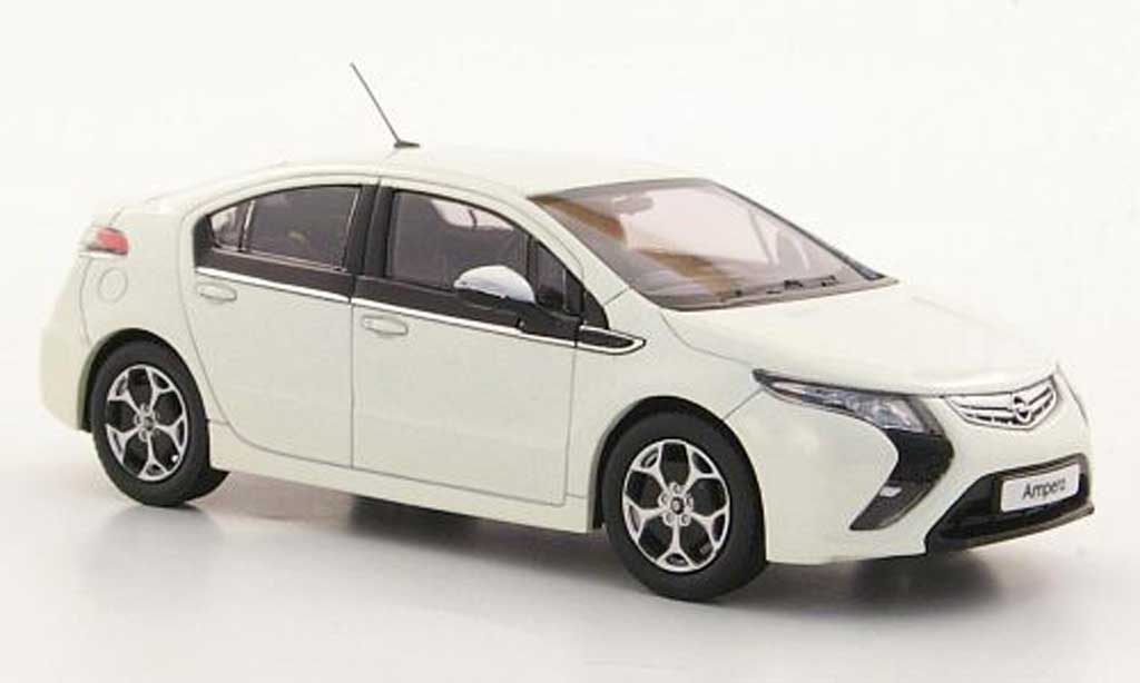 Opel Ampera 1/43 MotorArt blanche 2011 miniature
