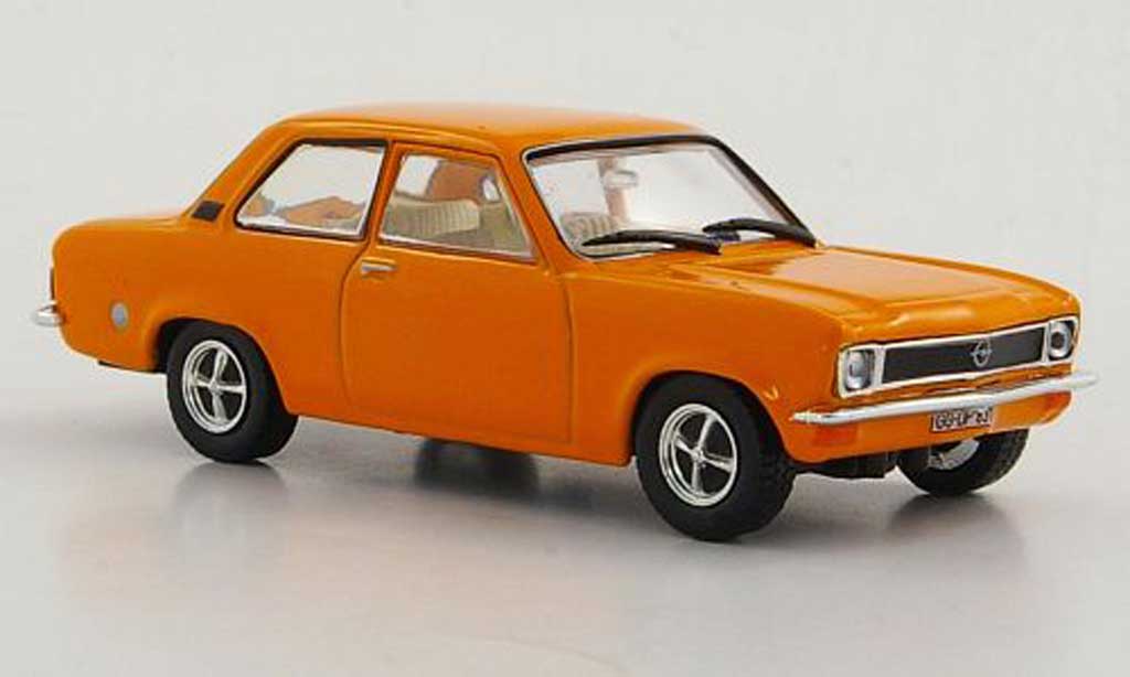 Opel Ascona A 1/43 Hachette orange 2-portes (ohne Magazin) 1970 miniature