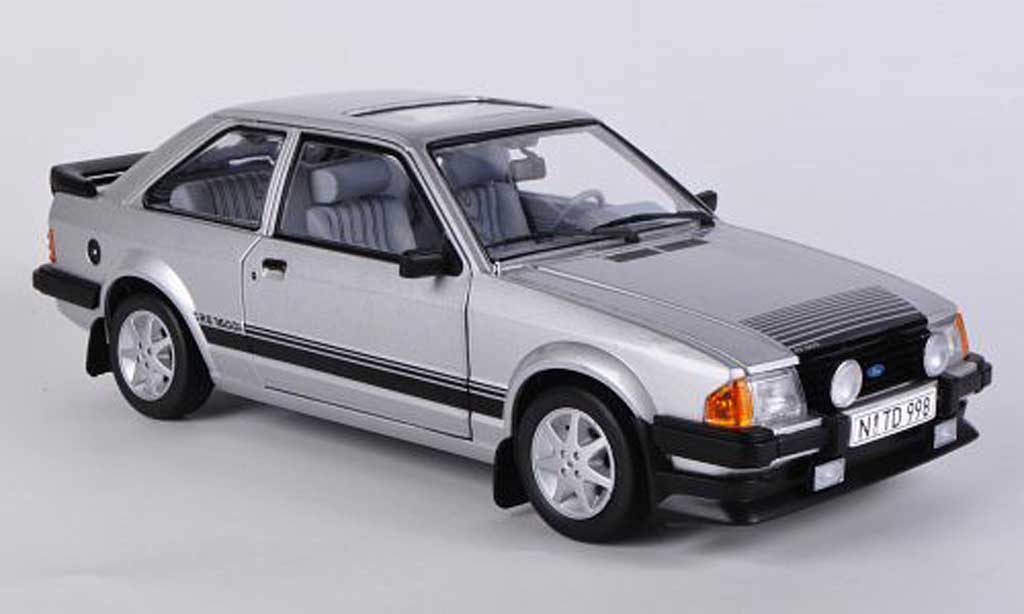 Ford Escort RS 1600 1/18 Sun Star RS 1600 grise 1984