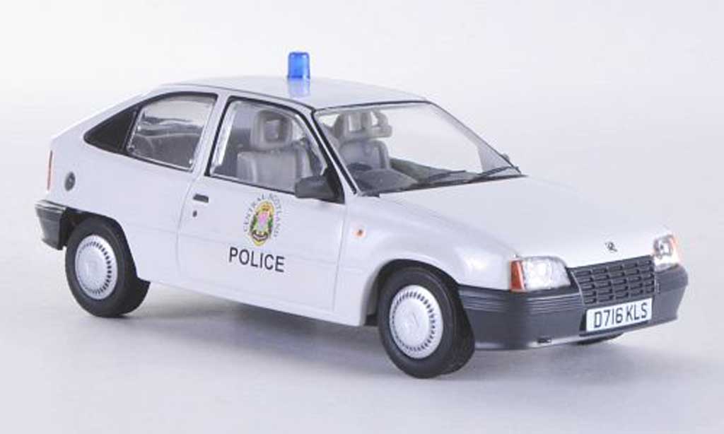 Opel Astra 1/43 Vanguards Mk2 Merit Central Scotland Police Polizei (UK) RHD miniature