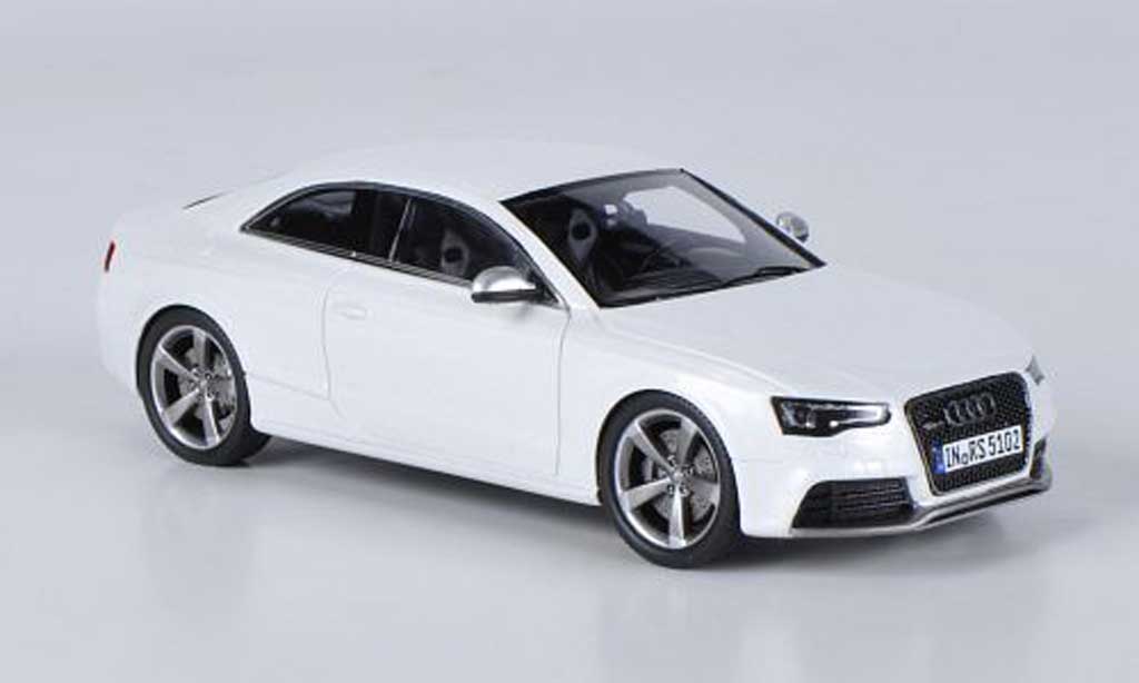 Audi RS5 1/43 Spark coupe white 2012 diecast model cars