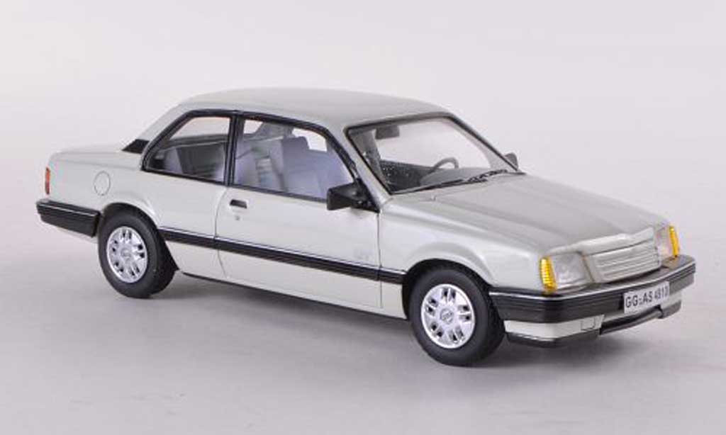 Opel Ascona C 1/43 Neo GT 2-Turer blanche 1986 miniature