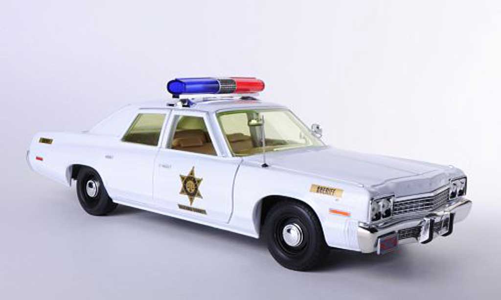 Dodge Monaco 1974 1/18 Johnny Lightning Hazzard County Sheriff The Dukes of Hazzard - Rosco Patrol Car miniature