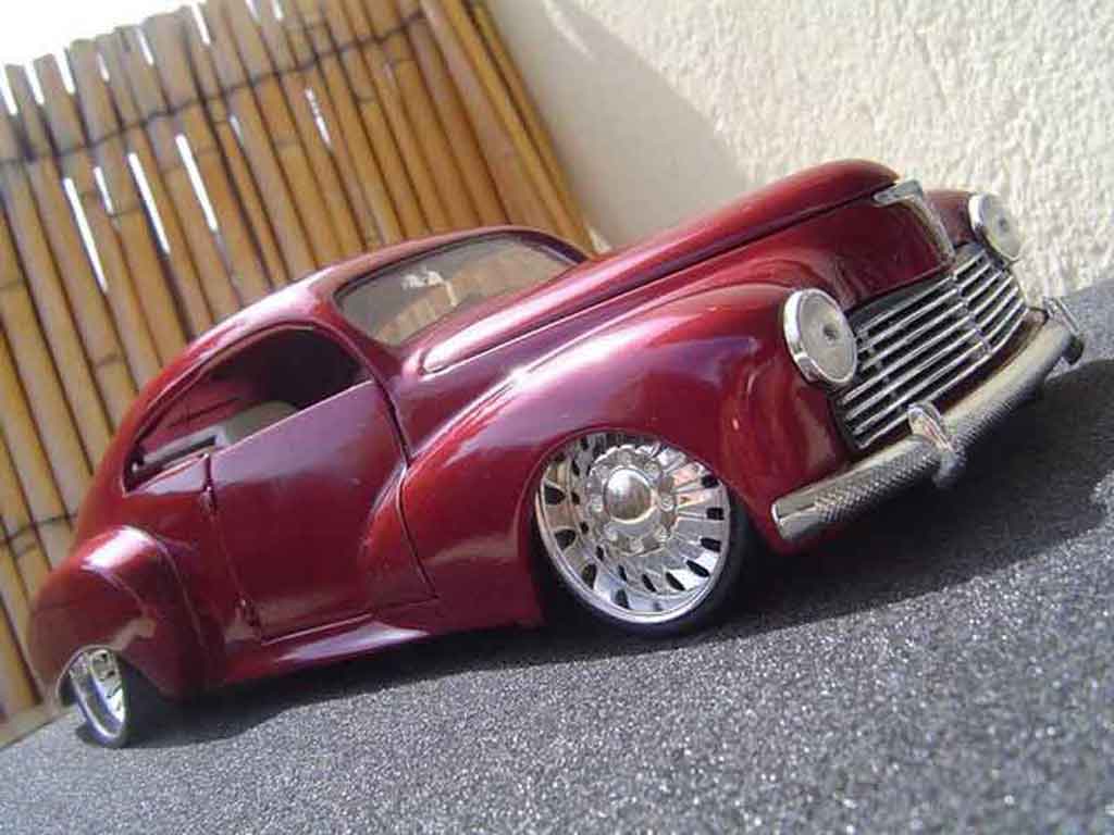 Peugeot 203 coupe 1/18 Solido coupe hot rod
