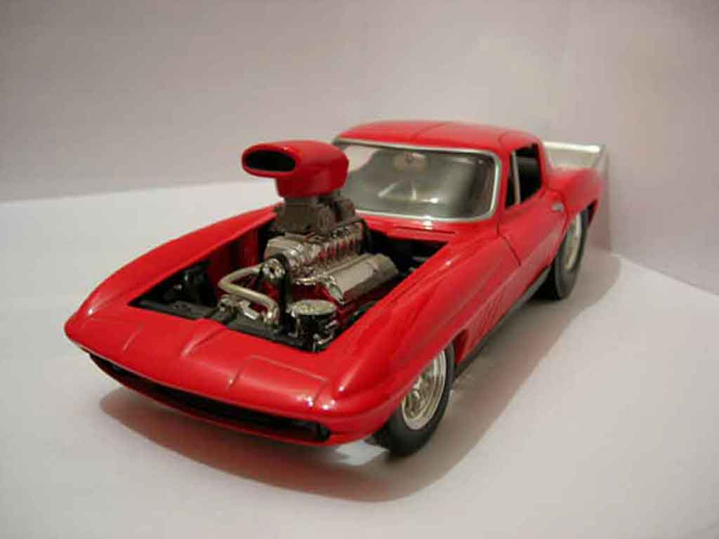 Chevrolet Corvette C2 1/18 Hot Wheels rouge 1965 miniature
