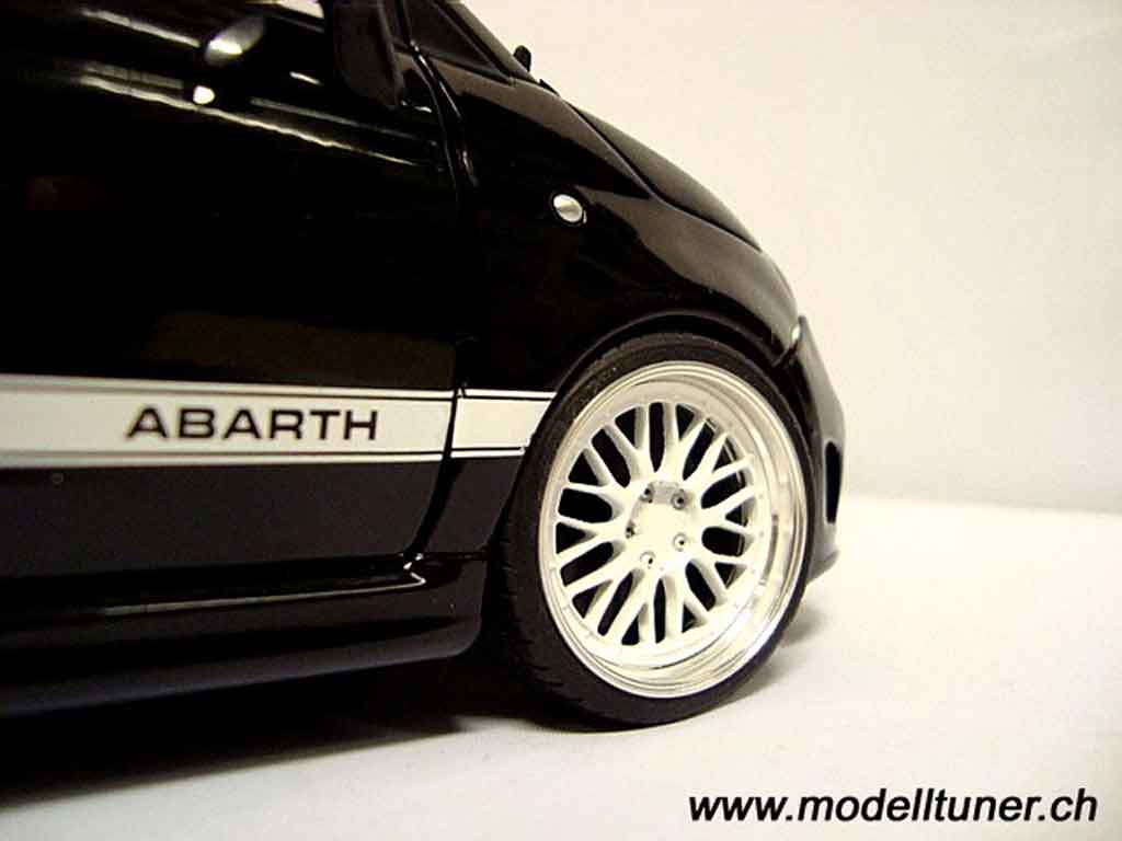 Fiat 500 Abarth 1/18 Mondo Motors Abarth black 2007