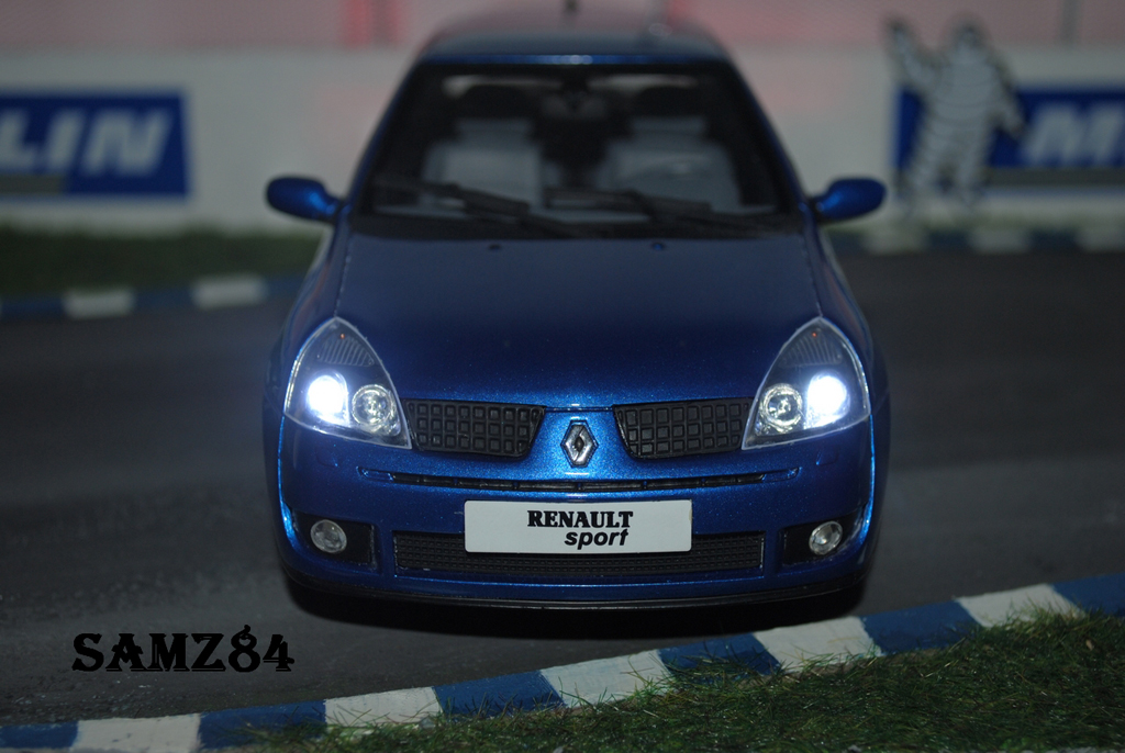 Renault Clio 2 RS 1/18 Ottomobile 2 RS Ragnotti LED