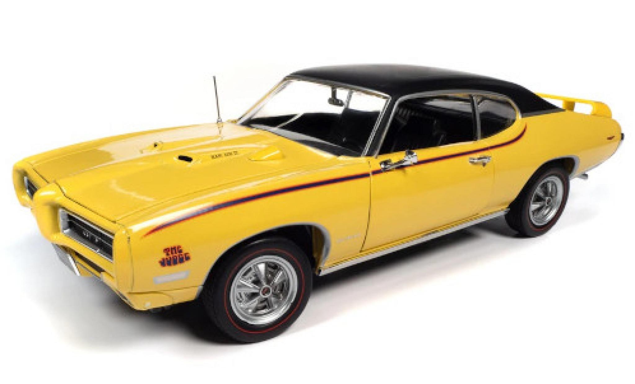 Diecast model cars Pontiac GTO 1/18 Auto World Judge yellow/Dekor