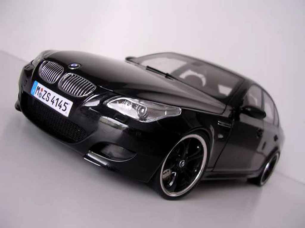 Bmw e60 modellauto schwarz #4