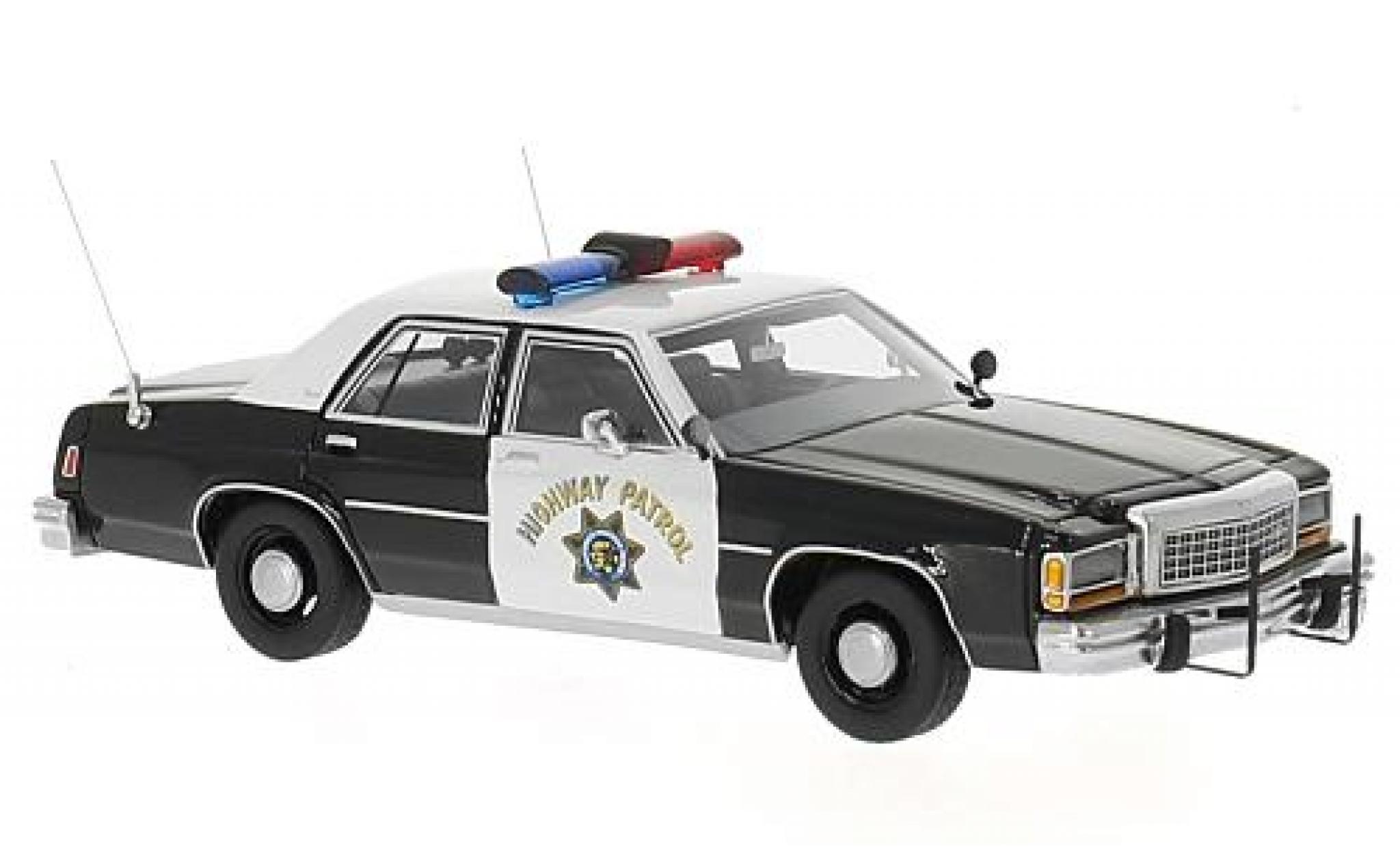 Ford LTD 1/43 BoS Models Crown Victoria black/white California Highway Patrol 1987