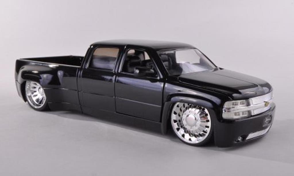 Diecast model cars Chevrolet Silverado 1/24 Jada Toys Dooley black