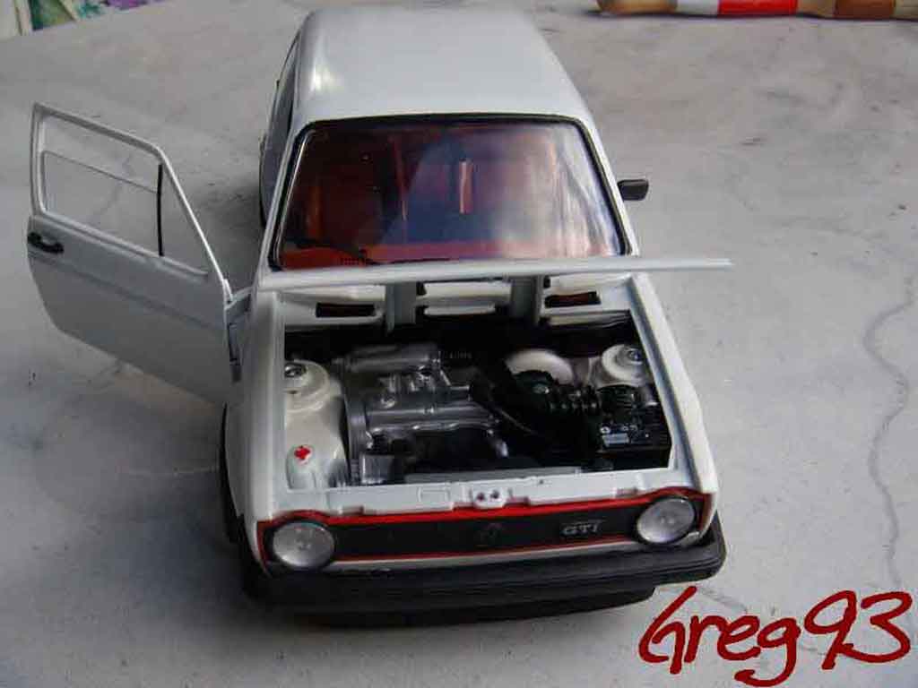 Volkswagen Golf 1 GTI 1/18 Solido jantes ATS 1 GTI tuning bianco