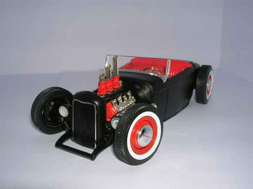 Ford 1932 1/18 Ertl hot rod