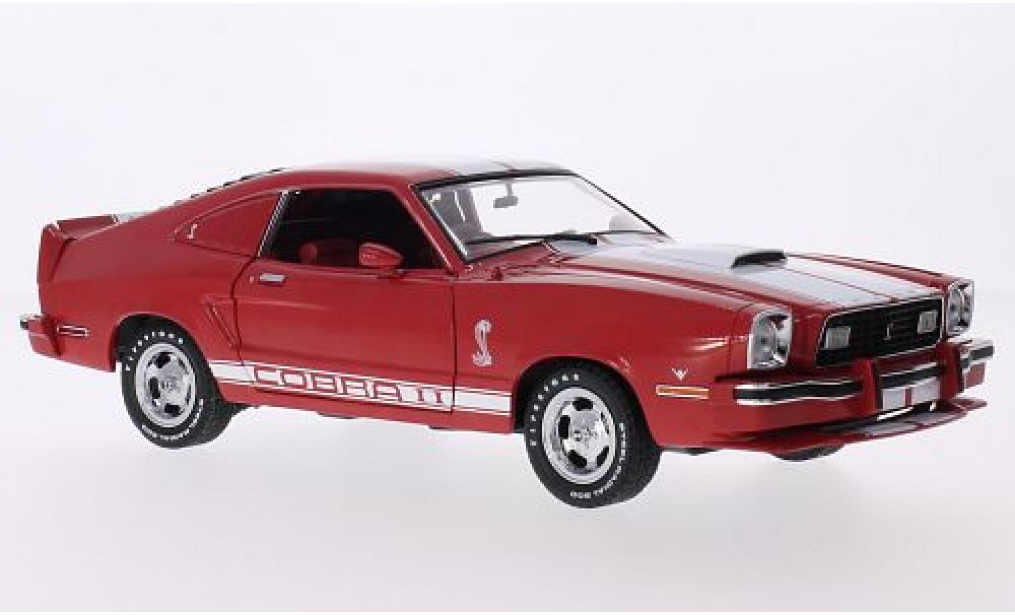 Ford Mustang 1/18 Greenlight II Cobra II red/white 1978
