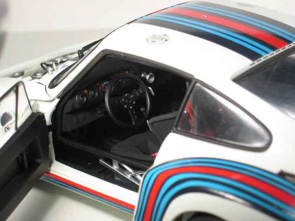 Porsche 935 1976 1/18 Exoto 1976 turbo 6h de dijon #3 martini