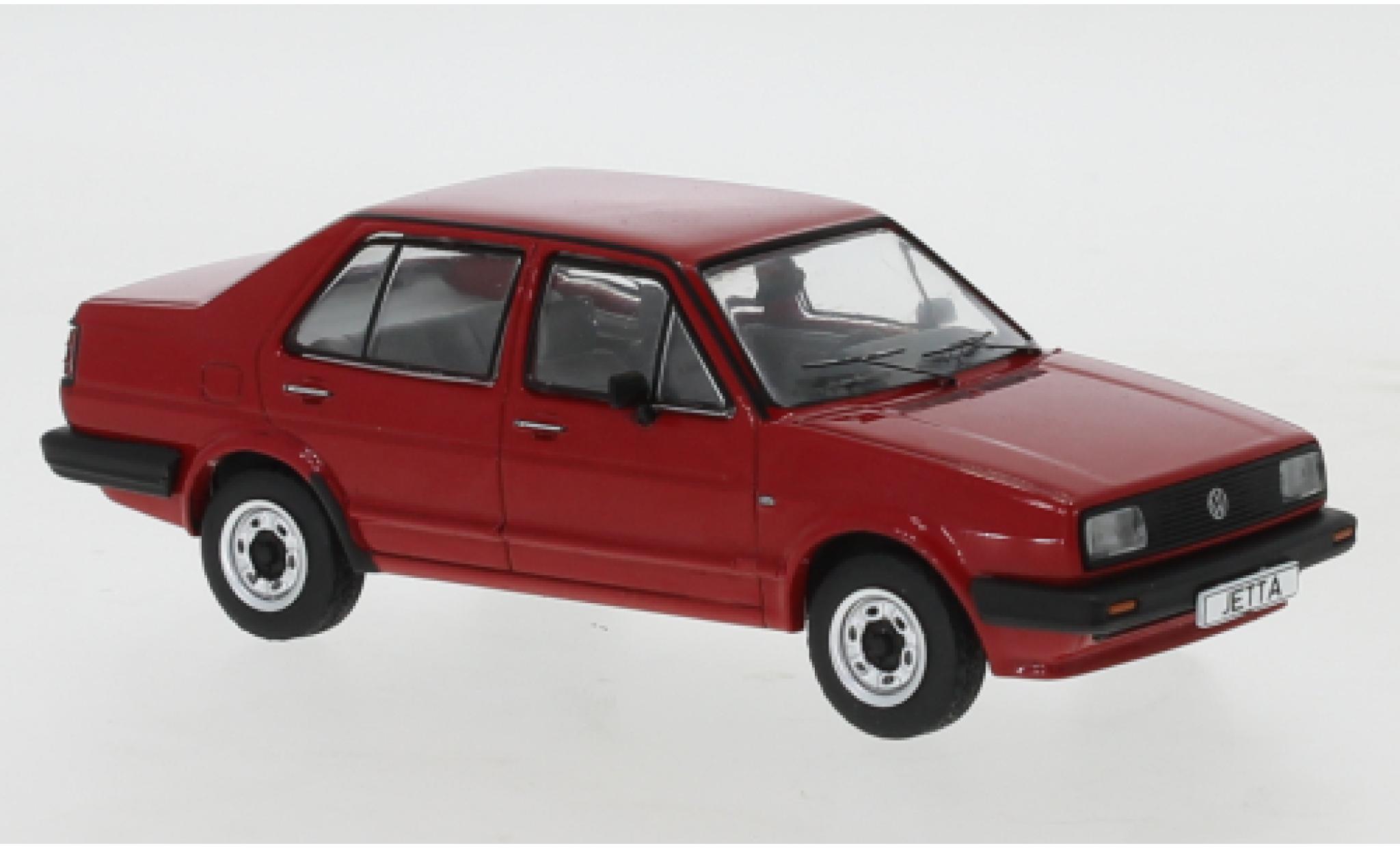 Volkswagen Jetta 1/43 IXO II rouge 1984