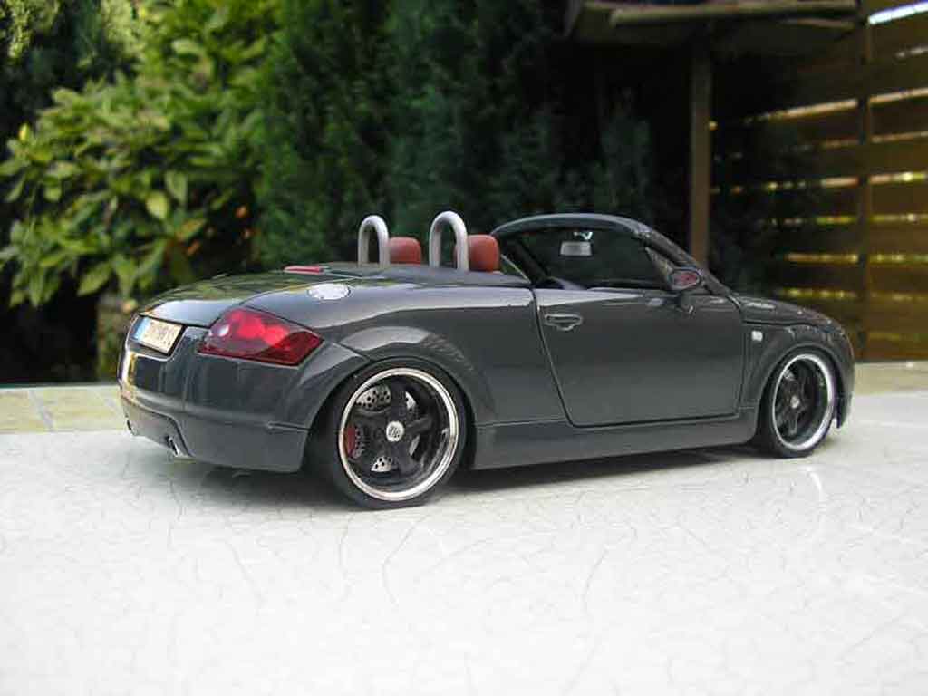 Audi TT Roadster 1/18 Maisto Roadster grey jantes porsche