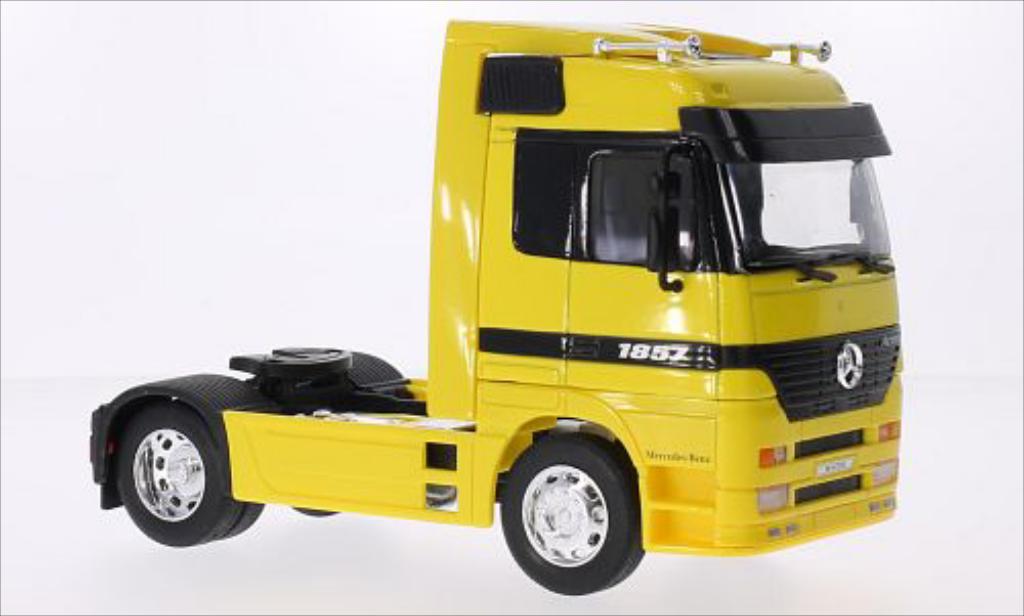 Mercedes Actros 1/32 Welly yellow diecast model cars