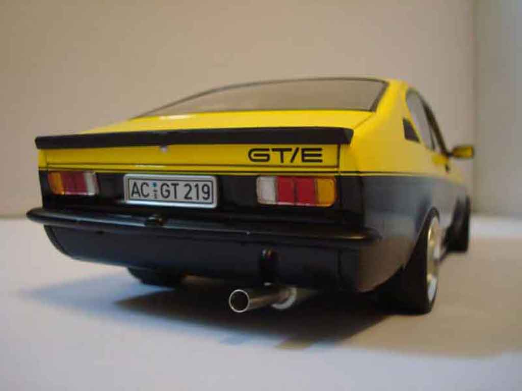 Opel Kadett coupe 1/18 Minichamps coupe c / gte 1976