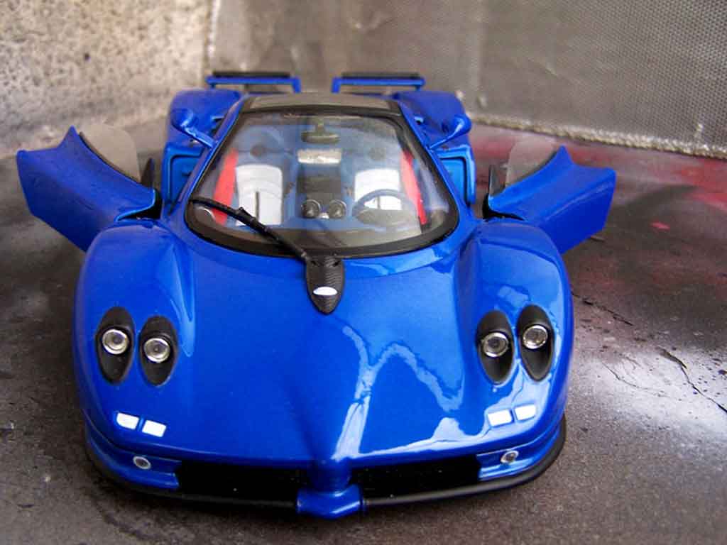 Pagani Zonda C12 1/18 Motormax C12 blue