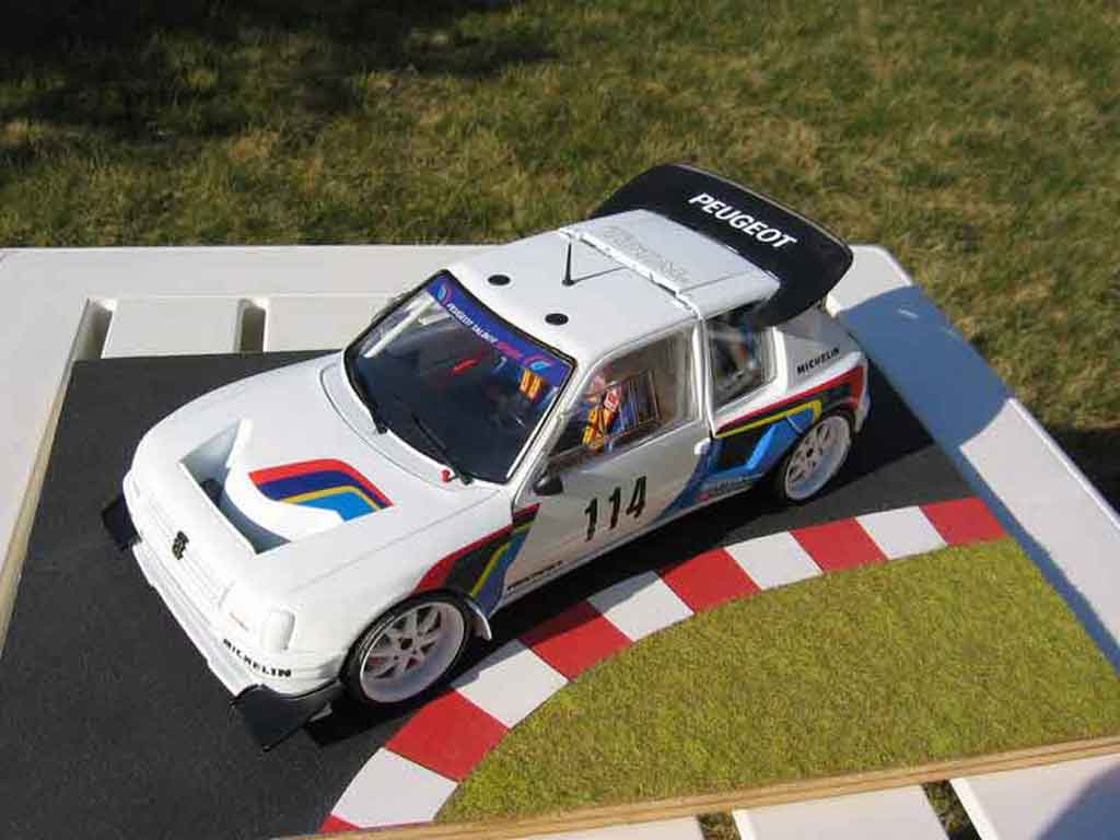 Peugeot 205 Turbo 16 1/18 Solido Turbo 16 rallye T16