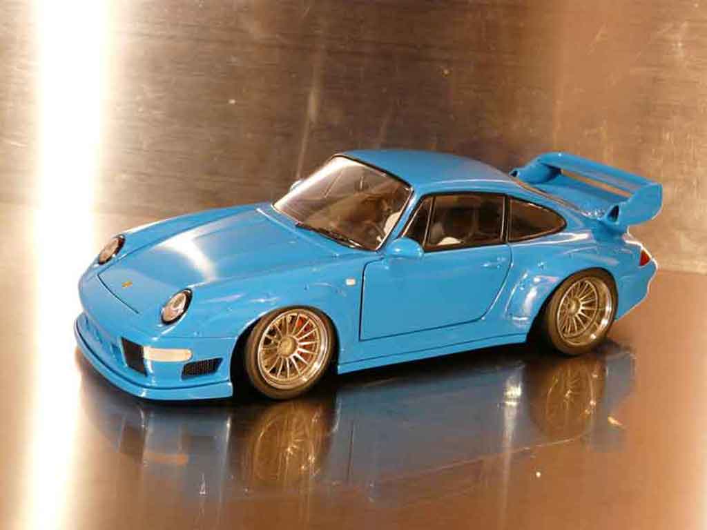 Porsche 993 GT2 1/18 Ut Models GT2 street project