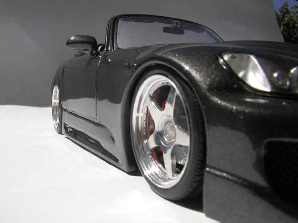 Honda S2000 1/18 Maisto noire kit carrosserie