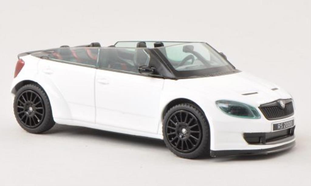Skoda Fabia 1/43 Abrex 2000 Concept Car blanche mit noireen Felgen miniature
