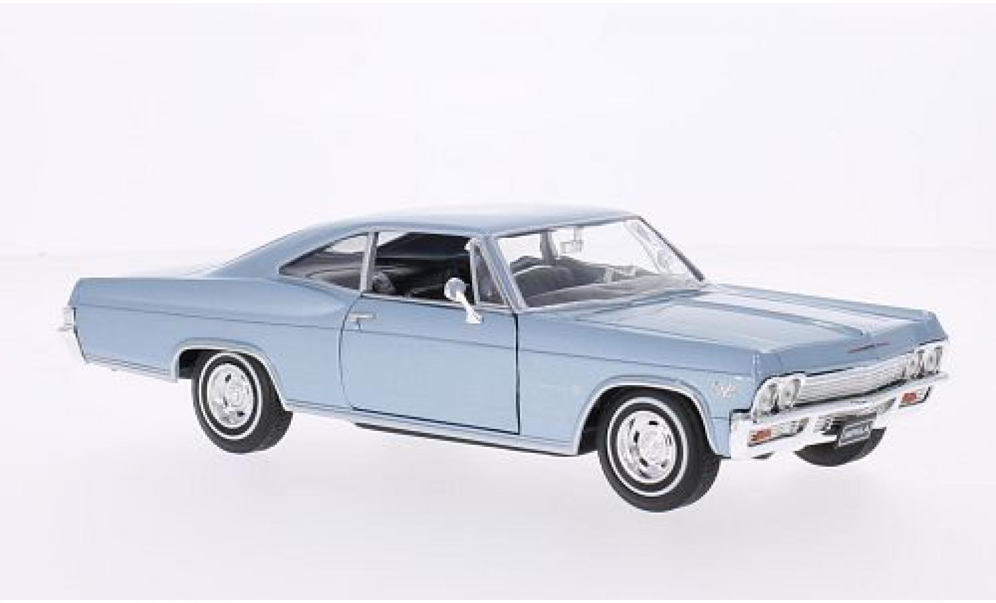 Chevrolet Impala 1/24 Welly SS 396 metallic-bleu clair 1965