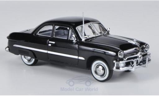 Ford Custom 1/43 American Heritage Models noire 1949 2-Door miniature