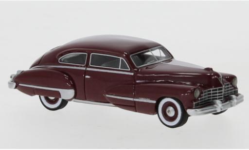 Cadillac Series 62 1/87 BoS Models Club Coupe metallic-dunkelrouge 1946 miniature