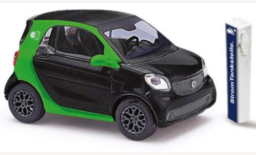 Smart ForTwo 1/87 Busch Fortwo Electric Drive noire 2014 miniature