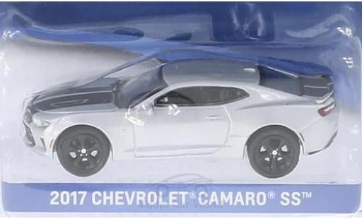 Chevrolet Camaro 1/64 Greenlight SS grise/noire 2017 ohne Vitrine miniature