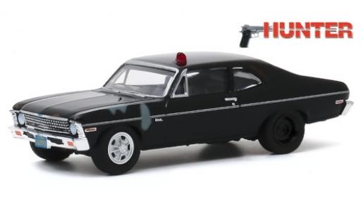 Chevrolet Nova 1/64 Greenlight matt-black 1969 Hunter (TV Serie) avec traces d diecast model cars