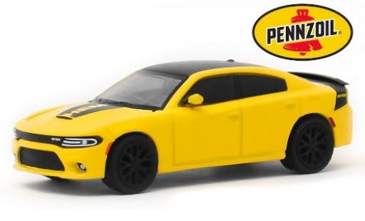Dodge Charger 1/64 Greenlight Daytona HEMI yellow/matt-black Pennzoil 2017 diecast model cars