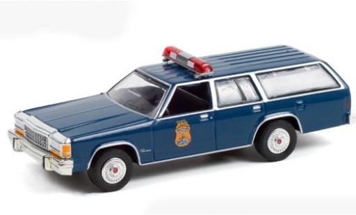 Ford LTD 1/64 Greenlight Crown Victoria Wagon bleue/Dekor Indianapolis Police Department 1984 miniature