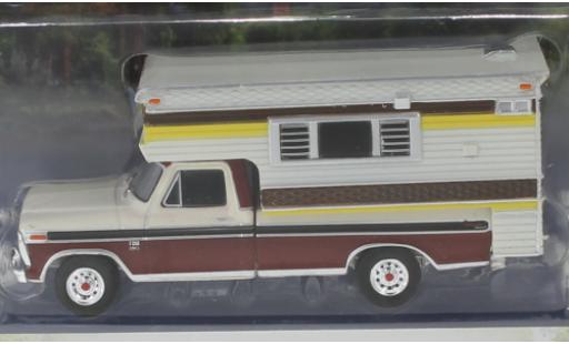 Ford F-250 1/64 Greenlight Camper Special blanche/rouge 1974 miniature