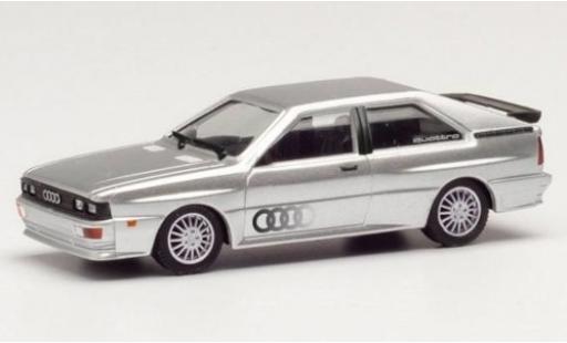 Audi Quattro 1/87 Herpa grise/Dekor miniature