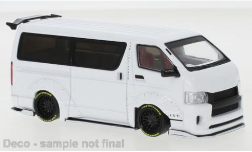 Toyota Hiace 1/43 IXO Widebody metallise blanche 2018 miniature