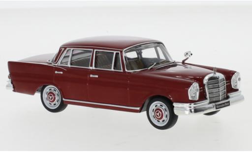 Mercedes 220 1/43 IXO SE (W111) rouge 1959 miniature