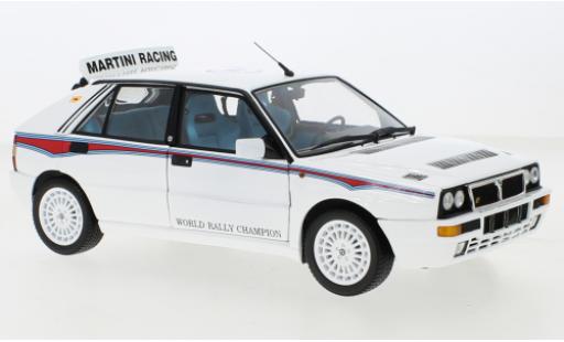 Lancia Delta 1/18 Kyosho HF Integrale 6 blanche miniature